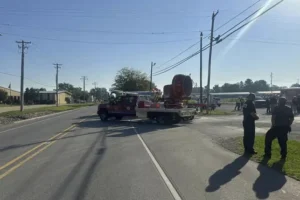 Five people killed in truck crash in Illinois which caused ammonia leak