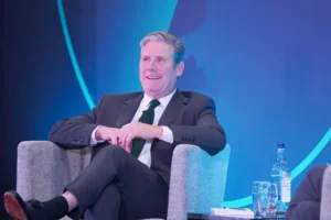 Starmer warns Sunak will ‘go low’ in desperate election fight for No 10