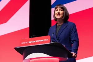 Rachel Reeves pledges to ‘rebuild Britain’ and is backed by Mark Carney in Labour conference speech