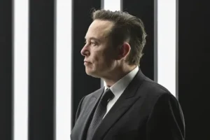 EU digital chief warns Musk over misinformation on X about Israel-Hamas war