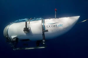 US coastguard recovers presumed human remains in parts of Titan submersible