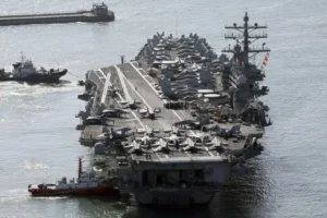 US aircraft carrier arrives in South Korea as Kim Jong Un and Putin talk