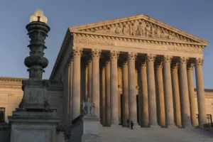 Marble chunk fall at US supreme court ‘could have caused catastrophic accident’