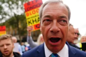 Nigel Farage opens new bank account with Lloyds