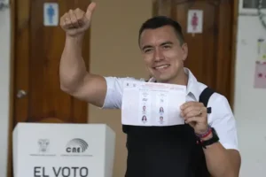 Heir to banana fortune wins Ecuador’s presidential election