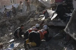 Hundreds killed in Israeli air strike on Gaza hospital, Health Ministry says