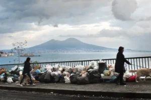 Italy ‘violated rights of residents near Naples over refuse crisis’