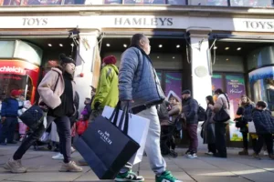 Retail sales ‘hit by warm weather’ in September