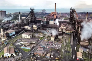Sir Keir Starmer vows to put party politics aside to make UK a leader in steel