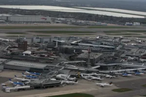 Heathrow’s third runway expansion in the hands of private sector, minister says