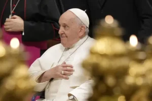 Pope’s gathering urges guarantees over church governance roles for women