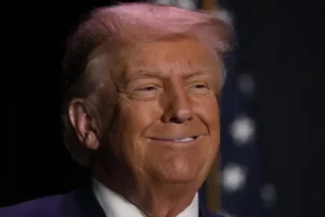 Court arguments begin on blocking Trump from presidential ballot