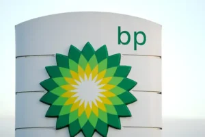 BP reports drop in profit and takes hit from US wind farms