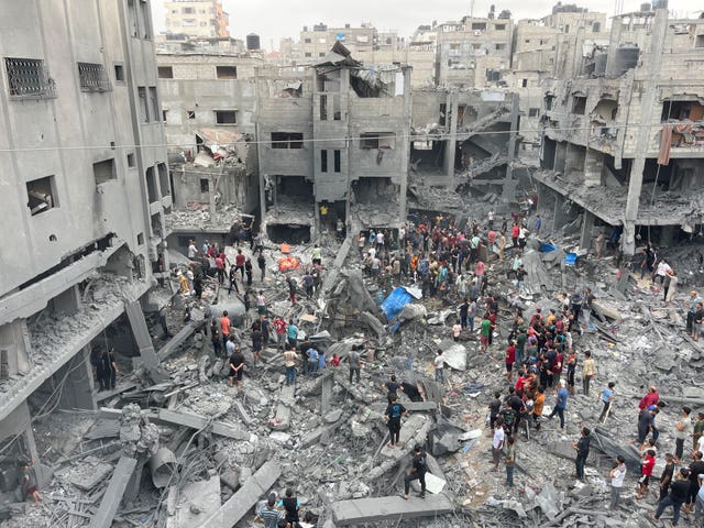 65ef5e2046d74b5fb07418876a32920e Gaza wreckage