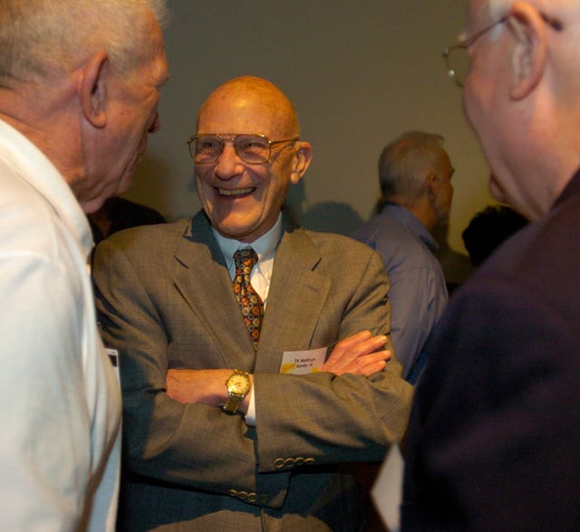 16f4c454b93743beb3e6bac30599899b Obit Ken Mattingly