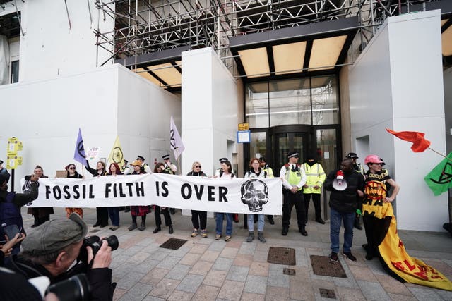2-71891228 Extinction Rebellion protests