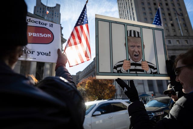 4af976c9689e4119923997d90cbf892e-2 Trump Fraud Lawsuit