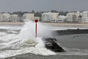 Record winds in France as Storm Ciaran batters western Europe