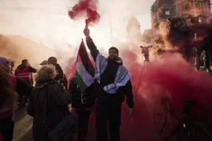 Protest marches by thousands in Europe demand halt to Israeli bombing of Gaza