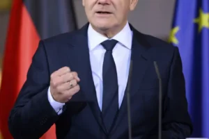 German Chancellor and state governors agree new measures to curb migration