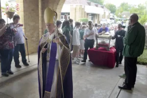 Pope removes leading US conservative bishop from office