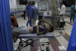 Palestinians call for evacuation of hundreds of patients from Gaza hospital