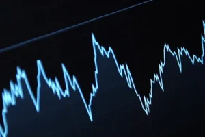 FTSE 100 falters as tumbling Ashtead shares drag on index