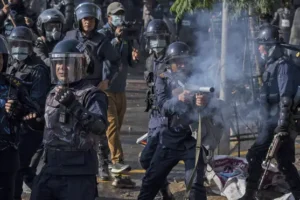 Thousands of protesters demanding monarchy restoration clash with police