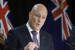 New Zealand PM plans to ban mobile use in schools and repeal tobacco controls