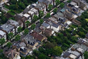 UK mortgage approvals increase after interest rates held at 5.25%