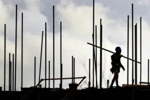 Post-Covid recovery in housebuilding stalls, figures suggest