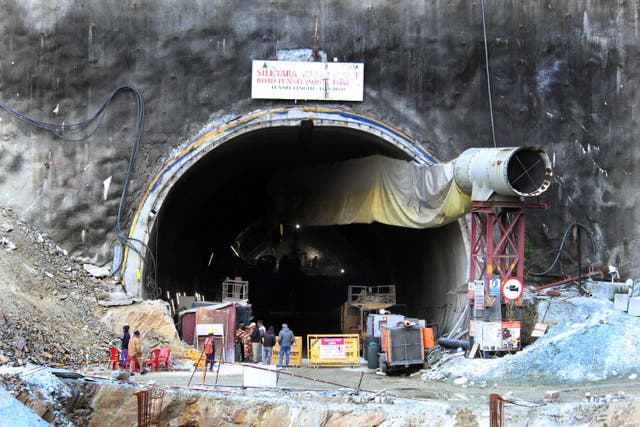 6cc08d18e43245e2b389f61355fd6911 India Tunnel Collapse