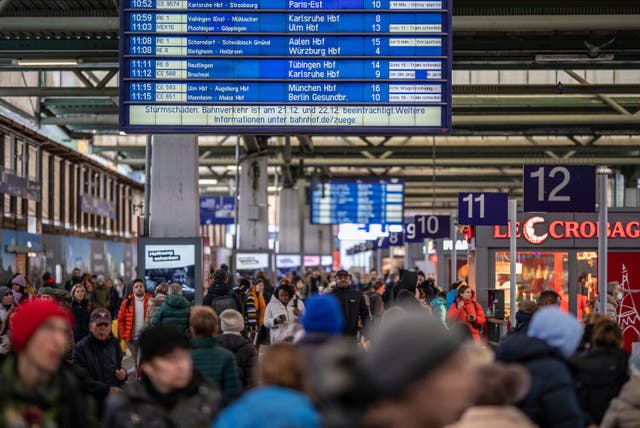 2d87189525624381a732f4484fd9c6c3 Stuttgart travellers