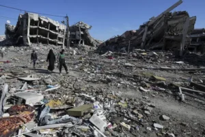 Israeli jets hit Gaza targets after week-long truce expires