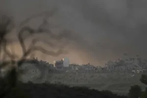 Israeli offensive shifts to crowded southern Gaza