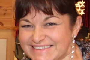 4G mast means gran on remote island can Christmas shop online for first time