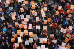 Junior doctors announce strikes after talks break down