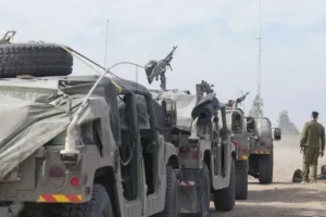 Israeli troops round up Palestinians in Gaza amid warning aid drive ‘in tatters’