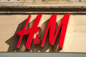 H&M sales fall back after warm weather dented September shopping