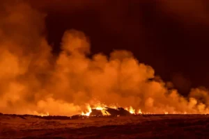 Gas pollution ‘likely’ in Icelandic capital after huge volcanic eruption, national forecaster warns