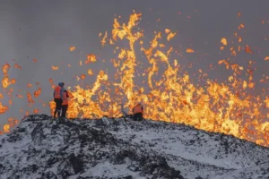 Volcano spews magma in spectacular eruption in south-western Iceland