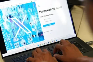 Thousands of users experiencing outages on X social media app and website