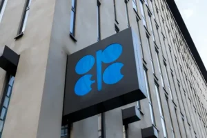 Angola leaves Opec over lower oil production quotes