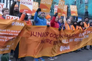 Junior doctors to return to work with longest strike on the horizon