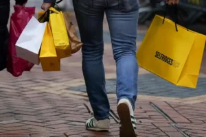 Pre-Christmas weekend could be busiest of year after tough trading period