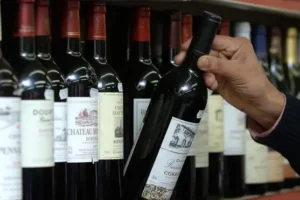 ‘Pints’ of wine to be stocked on British shelves for first time