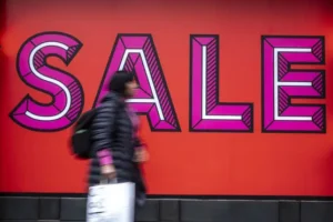 Boxing Day retail footfall up 4% on 2022, analysis shows