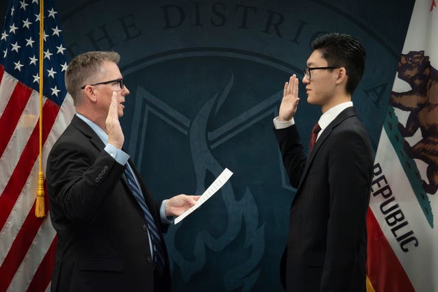 75bd40c1a53a422ebd602880211da68c Peter Park is sworn in