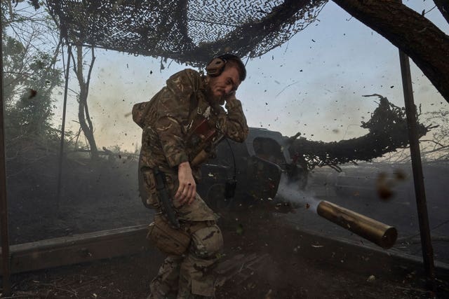 947540b4c5f945d9a951e0d7f840452e YE A Year of War