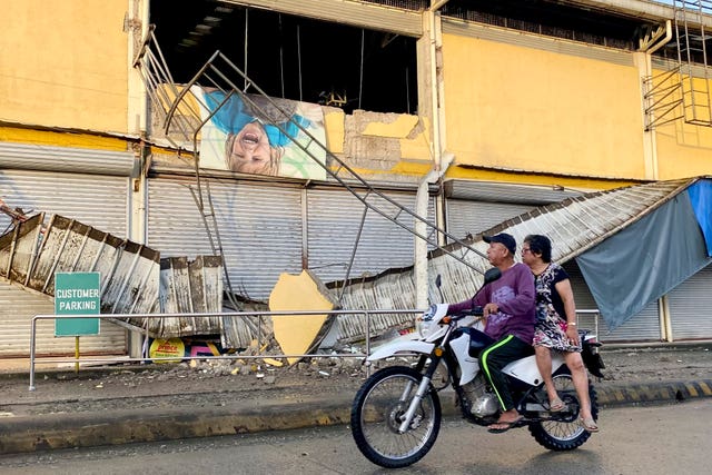 a3e2157956904803a25b80c46dd2355a APTOPIX Philippines Earthquake